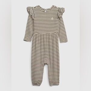 Baby GAP Baby SoftSpun Ruffled One-Piece
bedrock beige 6-12 M